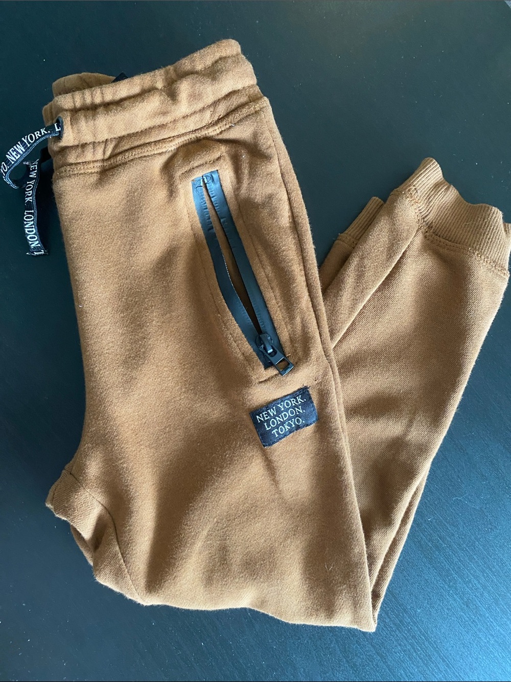 H&M Kids Tech Zip Joggers - Muted Brown - Size 4-5T (EUC) - Picture 2 of 11